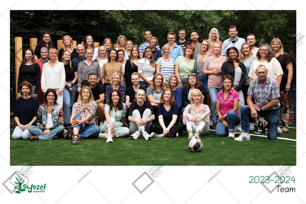 2023 sept teamfoto nog met beveiliging